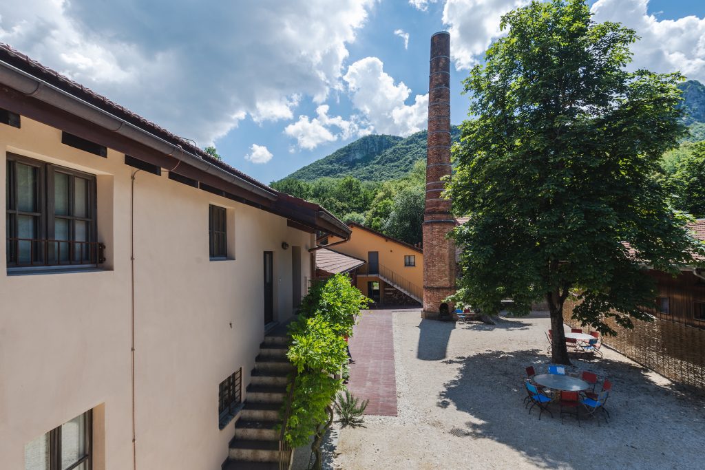 Ca.Stella Farm-Camino è nata dalla ristrutturazione di una vecchia fabbrica di olio di saurolo, un unguento per la cura delle malattie della pelle