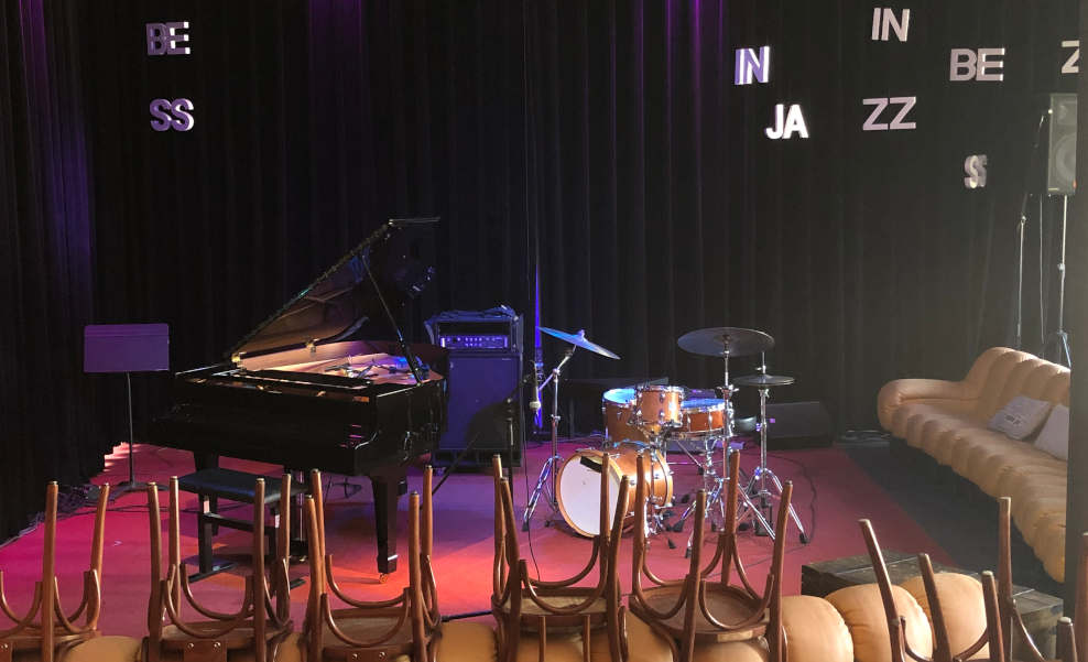 Il palco di Jazz in Bess, a Lugano (S. Sgrò)