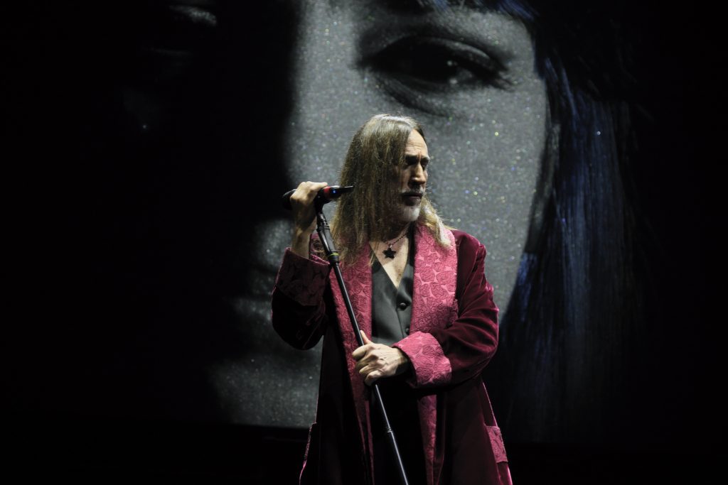 Manuel Agnelli sul palco (Fabio Lovino)