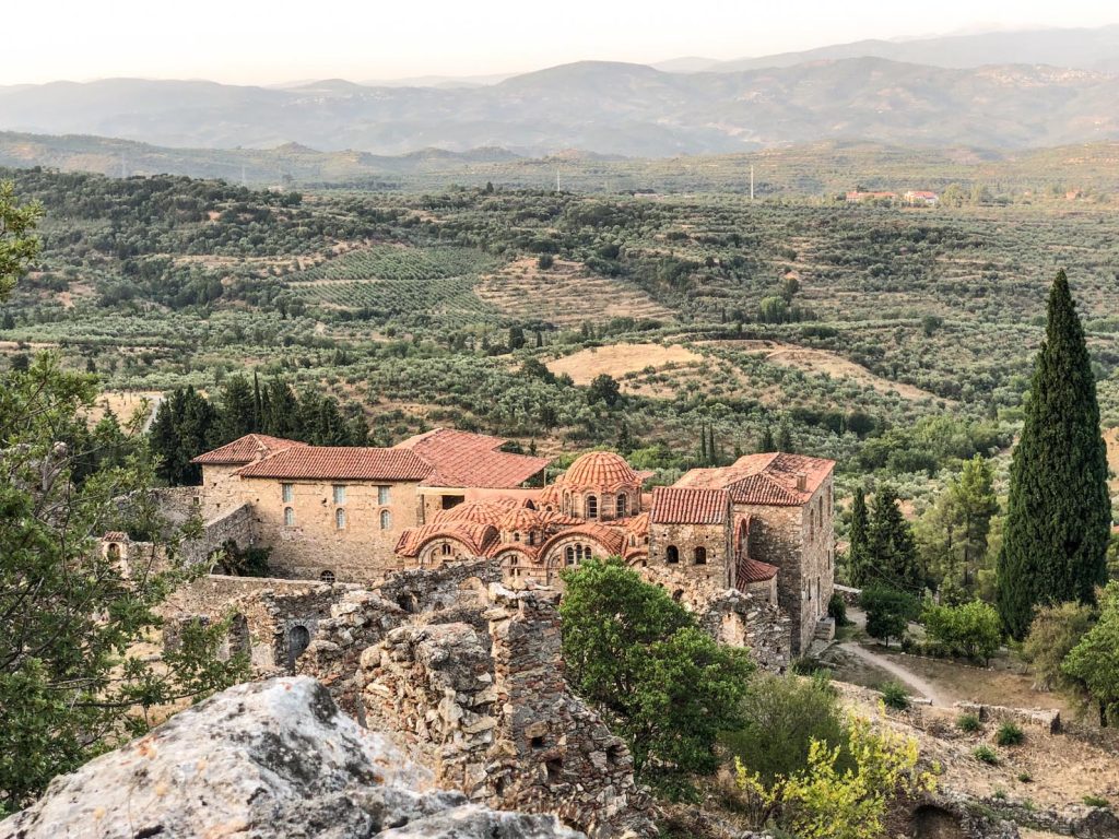 Mistra bassa: vista sulla cattedrale di Agios Dimitrios (San Demetrio)