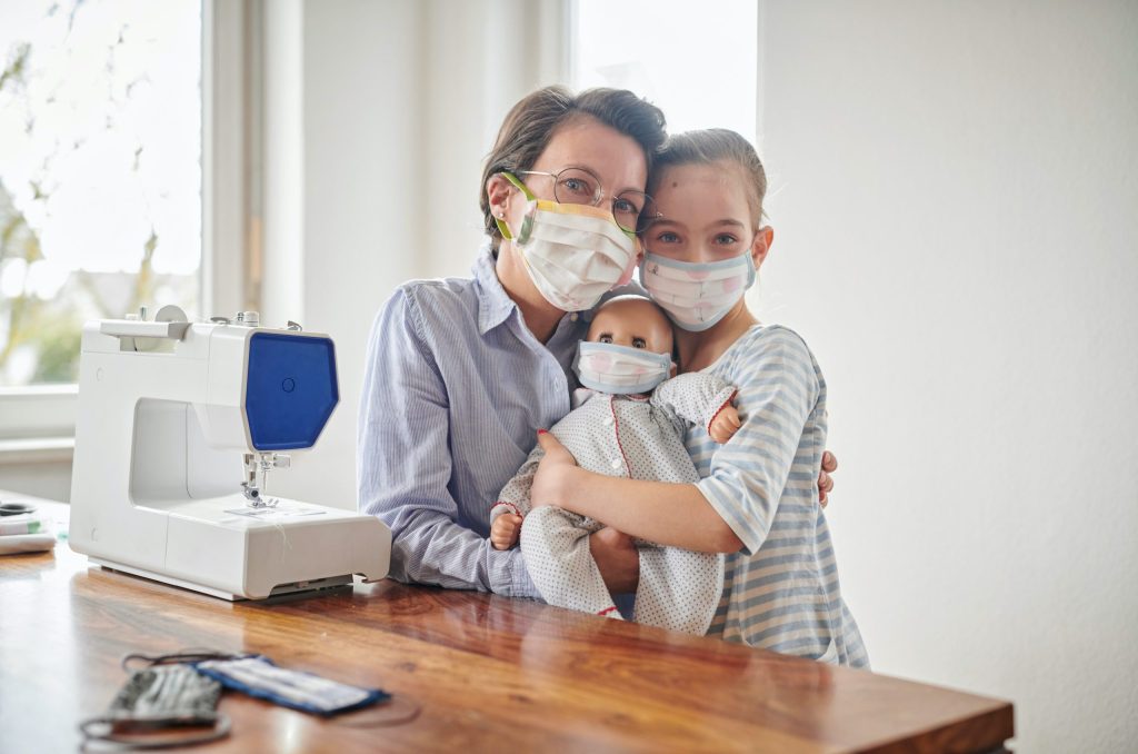 I genitori devono essere consapevoli che è fondamentale far sentire i bambini e gli adolescenti sicuri e protetti (Marka)