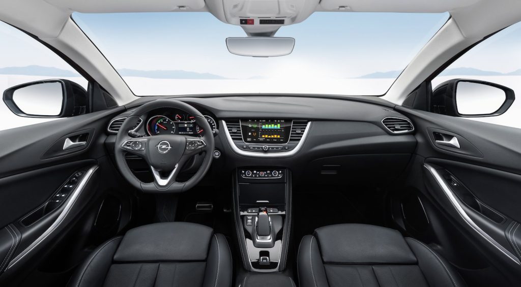Il nuovo modello della Opel: Grandland X Hybrid4