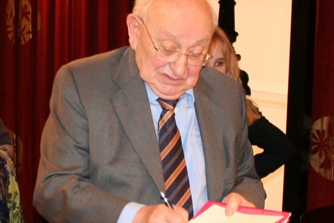 Marcel Reich-Ranicki in un'immagine del 2009 (Wikipedia)