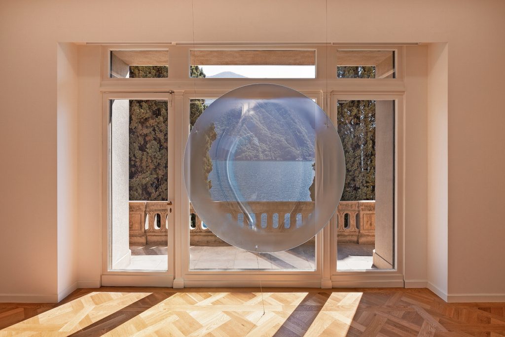 Mel O'Callaghan, Respire, Respire (2019), tra le opere in mostra fino al 24 settembre a Villa Heleneum. (Foto Andrea Rossetti)