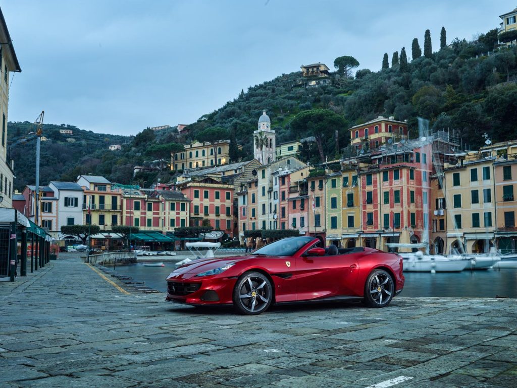 Intanto, è confermato il debutto, nel 2025, della prima Ferrari elettrica