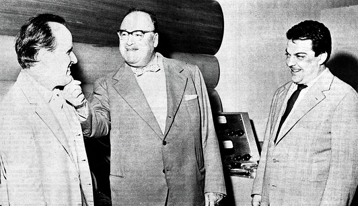 Nino Rota (al centro) insieme a Riccardo Bacchelli (a sin.) e Bruno Maderna