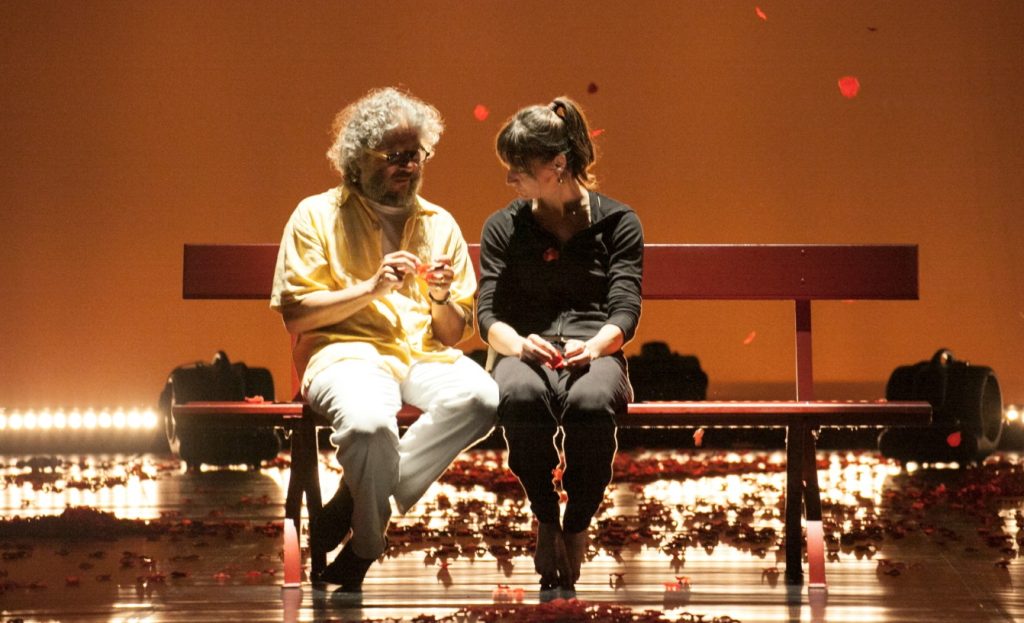Un momento di Per Te, della Compagnia Finzi Pasca