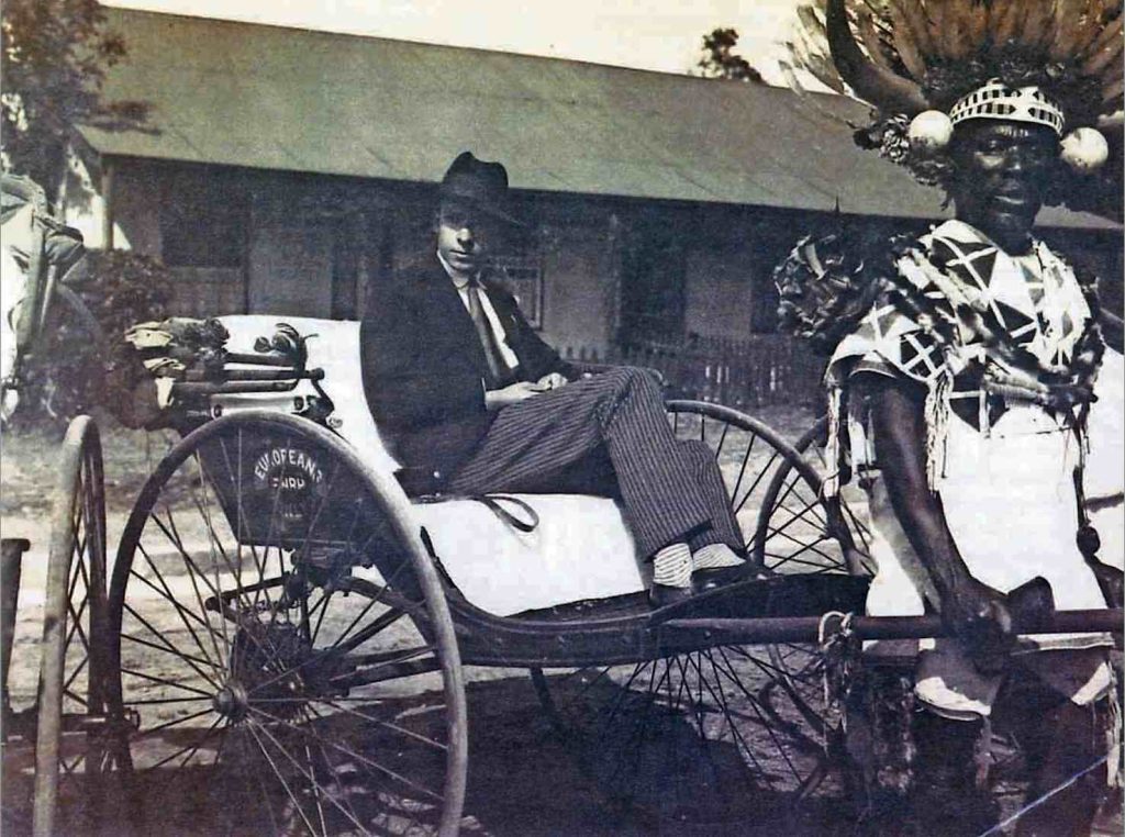 Le immagini di questa pagina sono tratte dal libro «Per il periplo dell’Africa» (v. sotto le «Bussole» a lato dell'articolo principale)