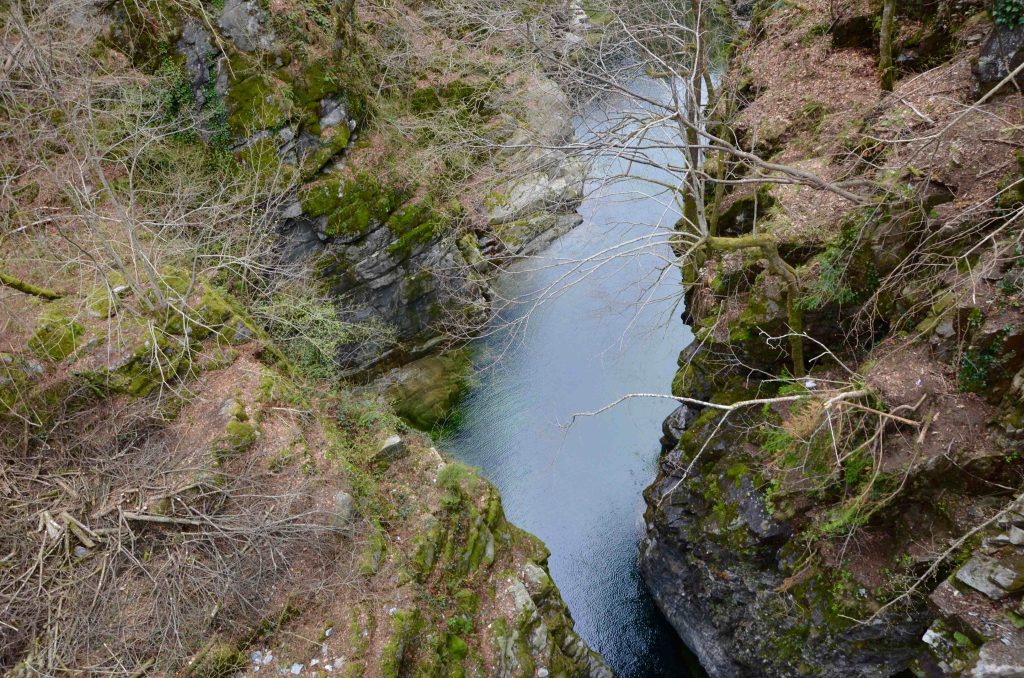 L'acqua immobile del «fiume che non c'è»