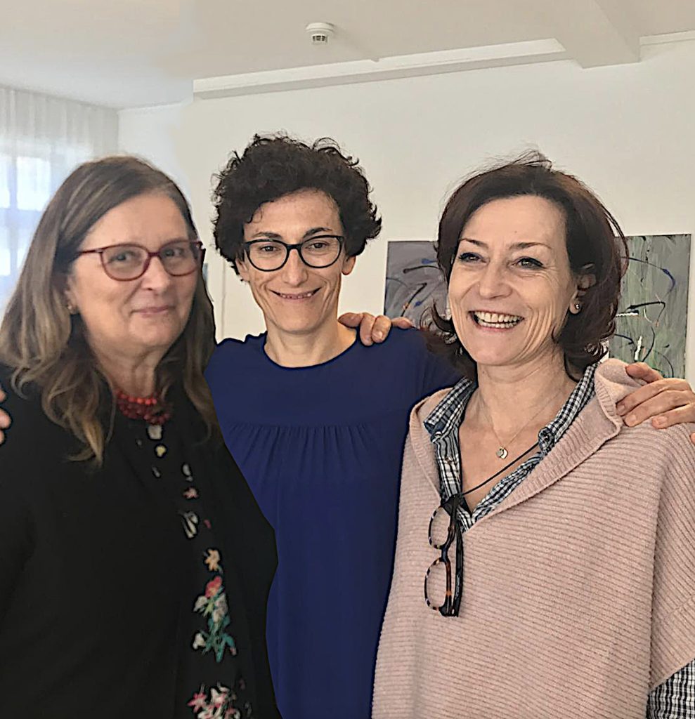 Da sinistra, Elena Bernasconi, direttrice fino a quest'anno, Nadia Ferrari, nuova vicedirettrice e Sabrina Clerici, nuova direttrice. 