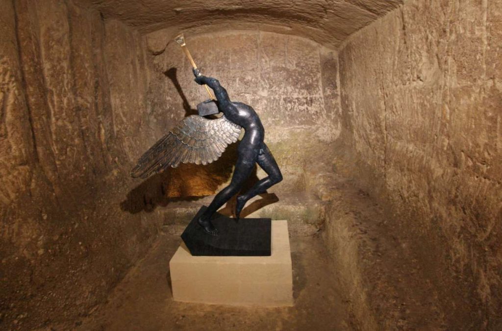 Angelo del trionfo, Dalì a Matera (Tommaso Stiano)