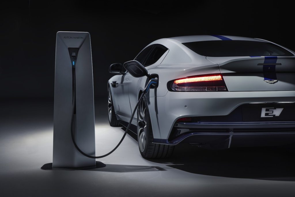 La prima elettrica di Aston Martin si chiama Rapide E