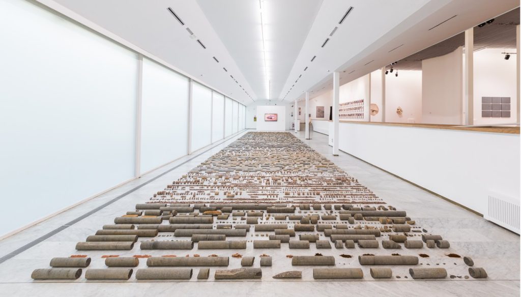 Una sala espositiva della mostra in corso al PAC di Milano (www.pacmilano.it)