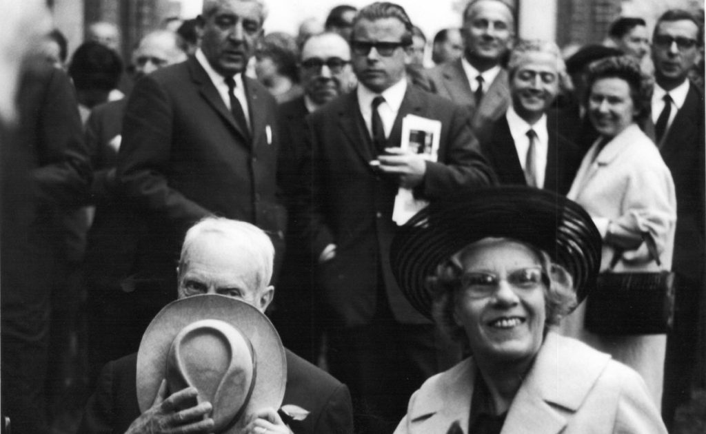 Jean e Marguerite Arp in occasione del conferimento della cittadinanza onoraria di Locarno, 1965 (Foto Alberto Flammer, Arc. Fond. Marguerite Arp, Locarno)