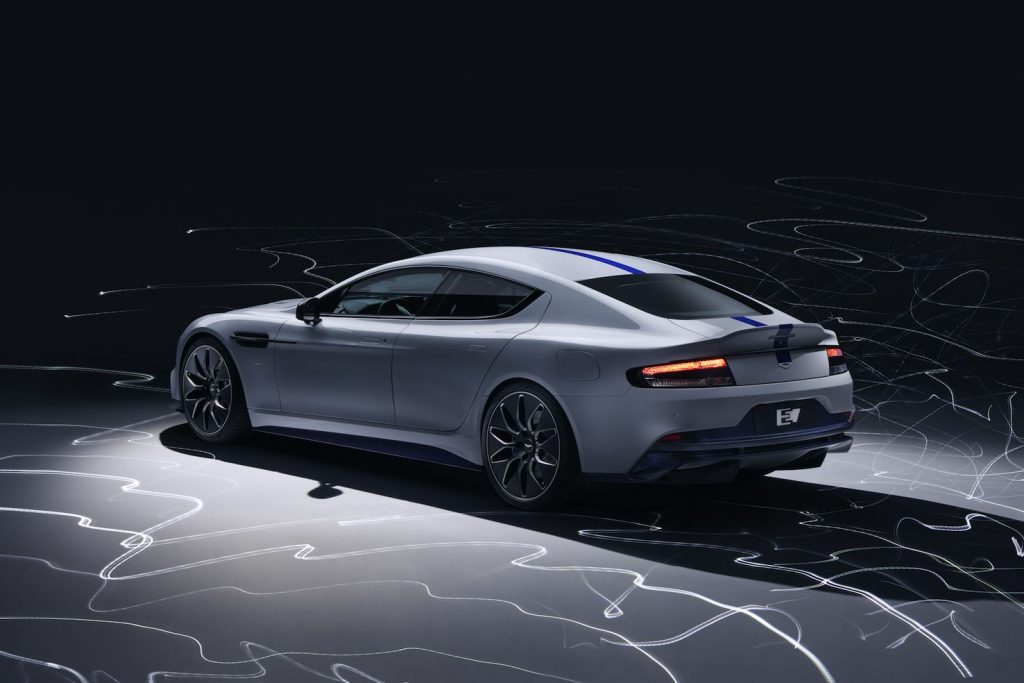 La prima elettrica di Aston Martin si chiama Rapide E