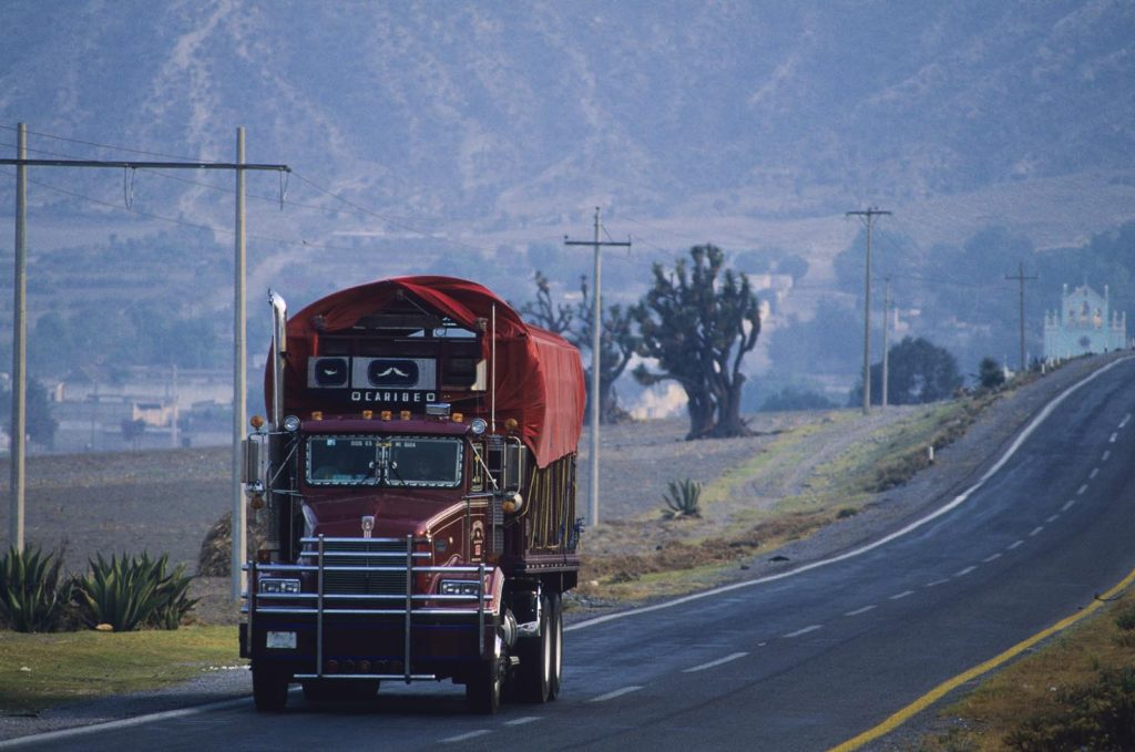 La strada che attraversa l’altipiano tra Veracruz e Puebla lungo la Ruta Cortés
