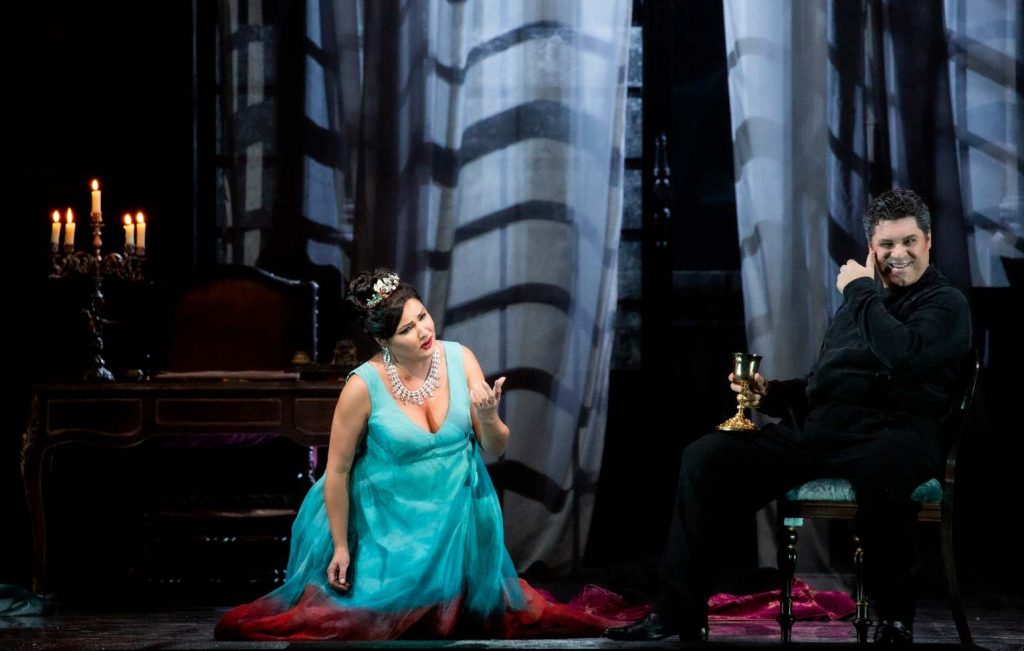 Anna Netrebko e Luca Salsi nella «Tosca» (Brescia/Amisano, Teatro alla Scala)