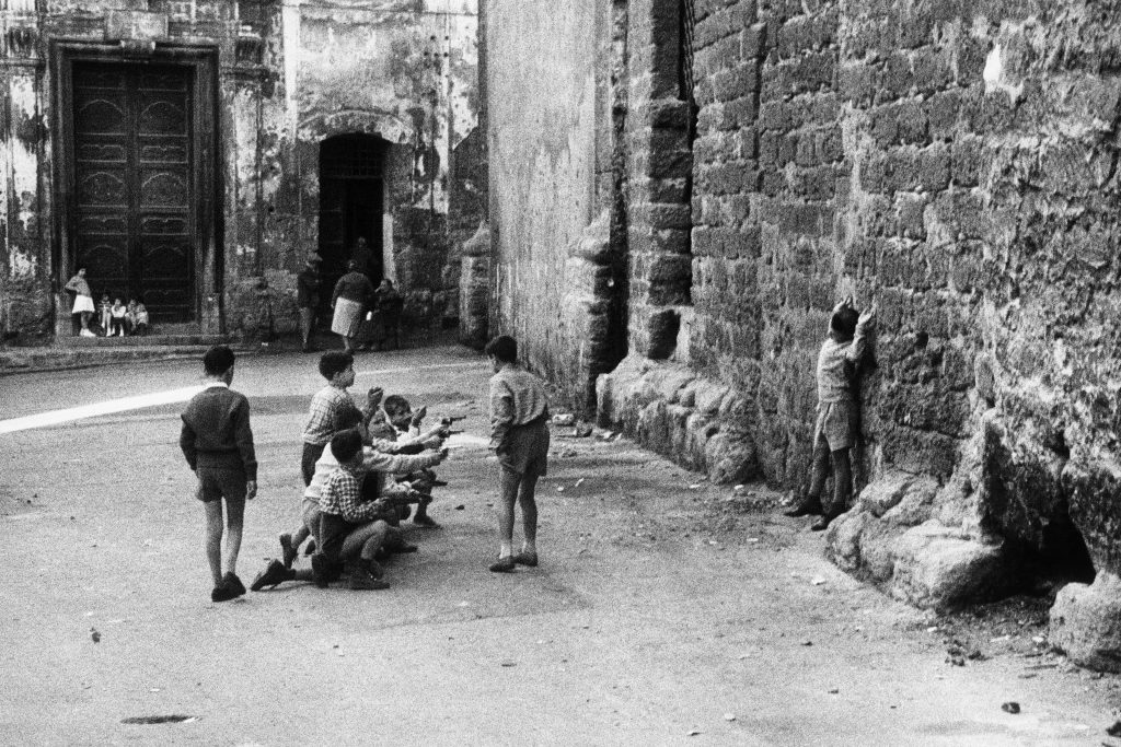 (© Eredi di Enzo Sellerio)