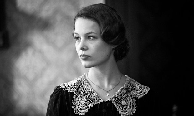 La bella Paula Beer, protagonista del film
