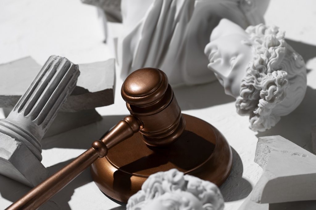 Non è sempre solo una questione di legge (freepik.com)
