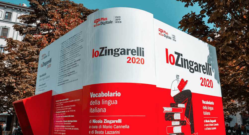 Uno dei mega dizionari apparsi in alcune città italiane