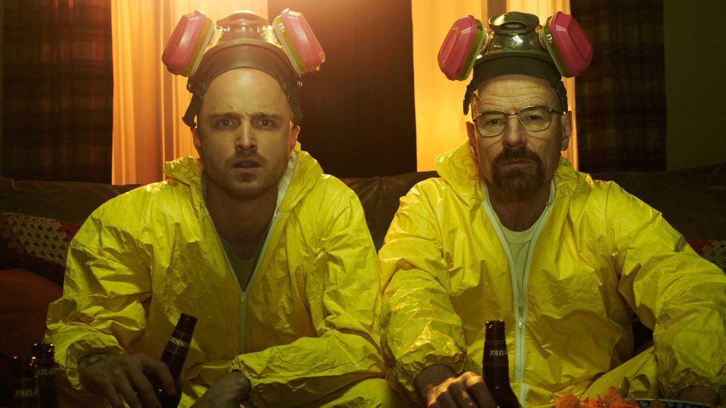 Aaron Paul Sturtevant (a sinistra) e Bryan Lee Cranston (a destra) in un episodio della serie statunitense Breaking Bad.