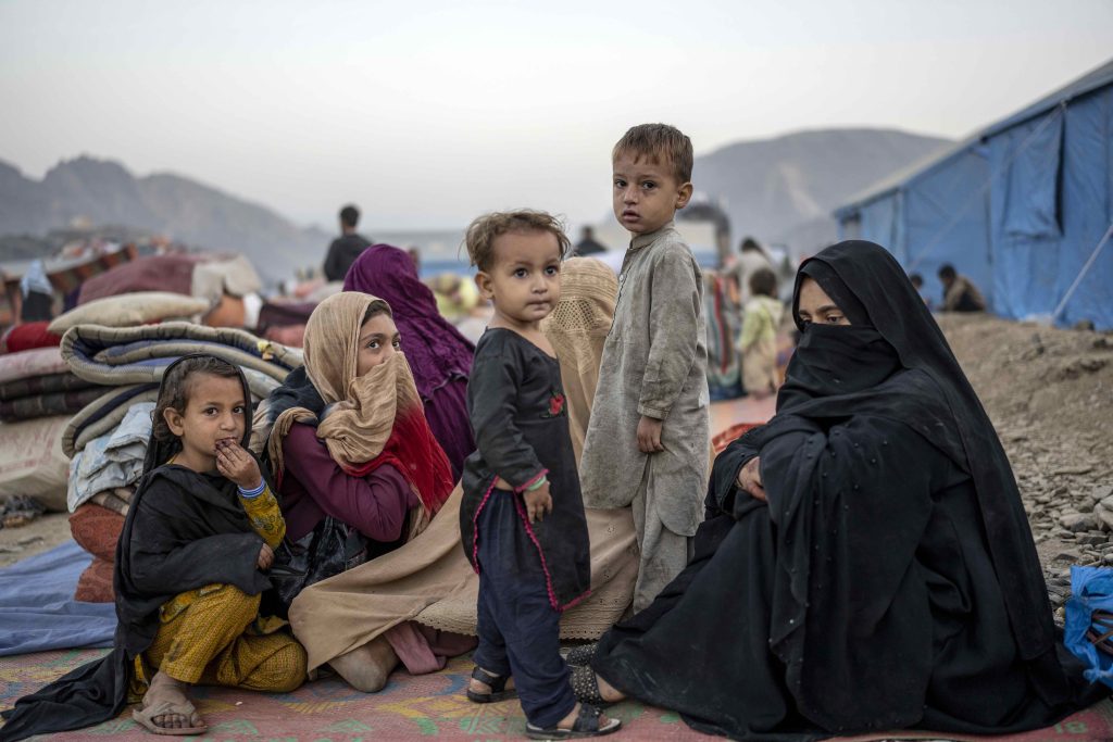 Rifugiati afghani in un campo, Afghanistan (Keystone)