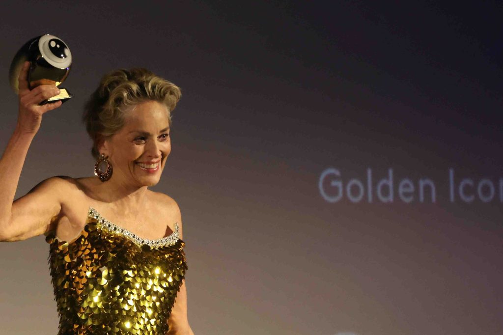 Sharon Stone ha ricevuto il Golden Icon Award, premio alla carriera (Keystone)