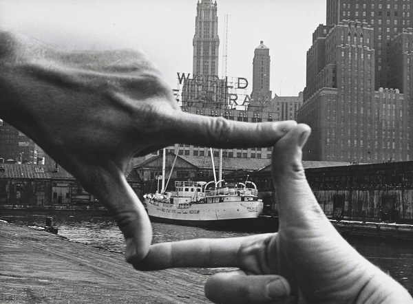 Shunk-Kender, John Baldessari, Pier 18, New York,