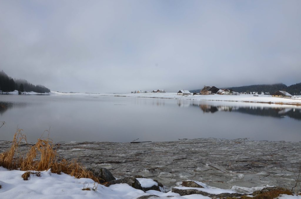 Lago di Taillères in inverno