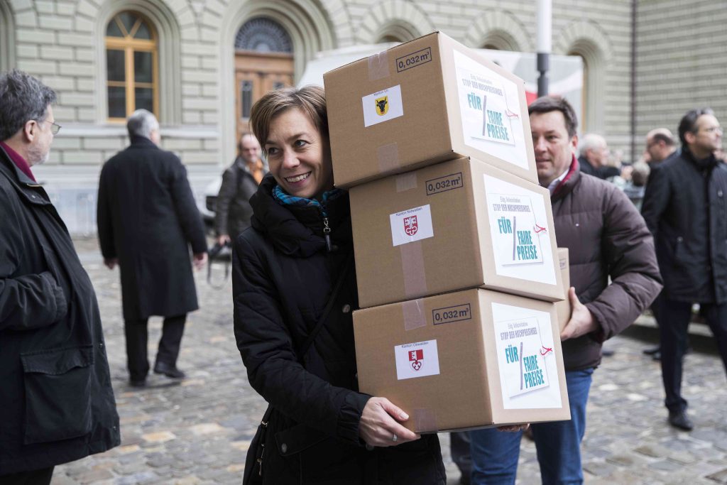 Il Consiglio federale non si fa troppe illusioni di poter di ottenere prezzi più bassi sui prodotti importati (Keystone)