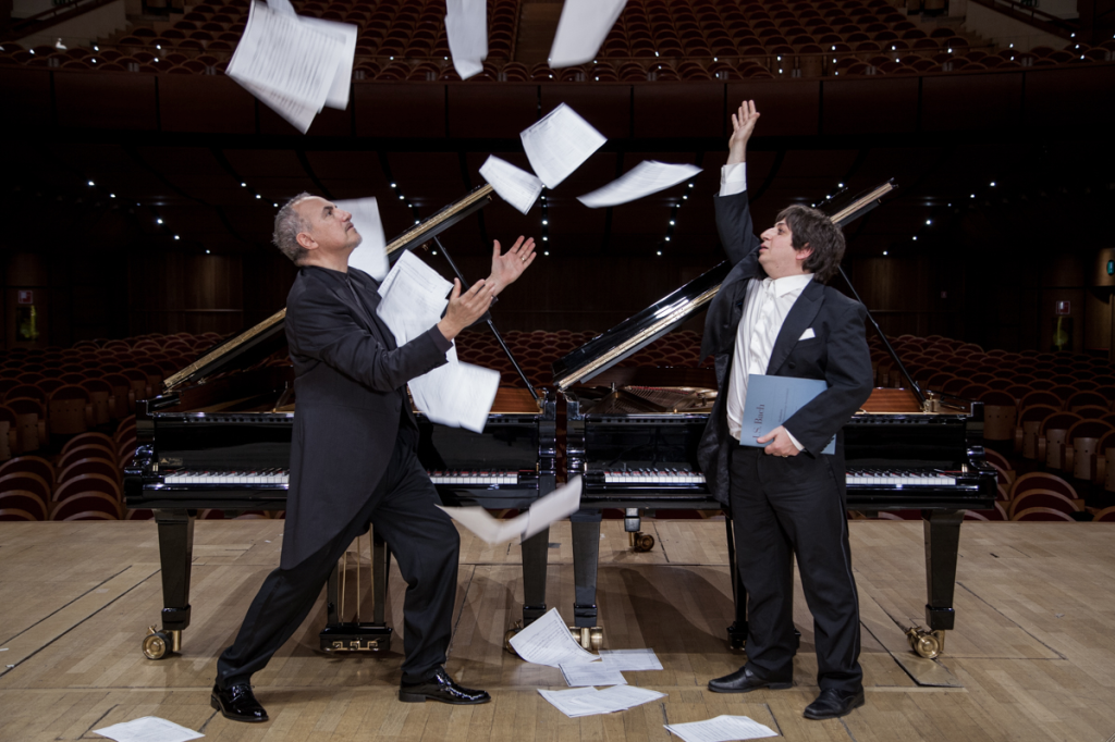 Sull'affiatamento tra i due musicisti non ci sono dubbi...