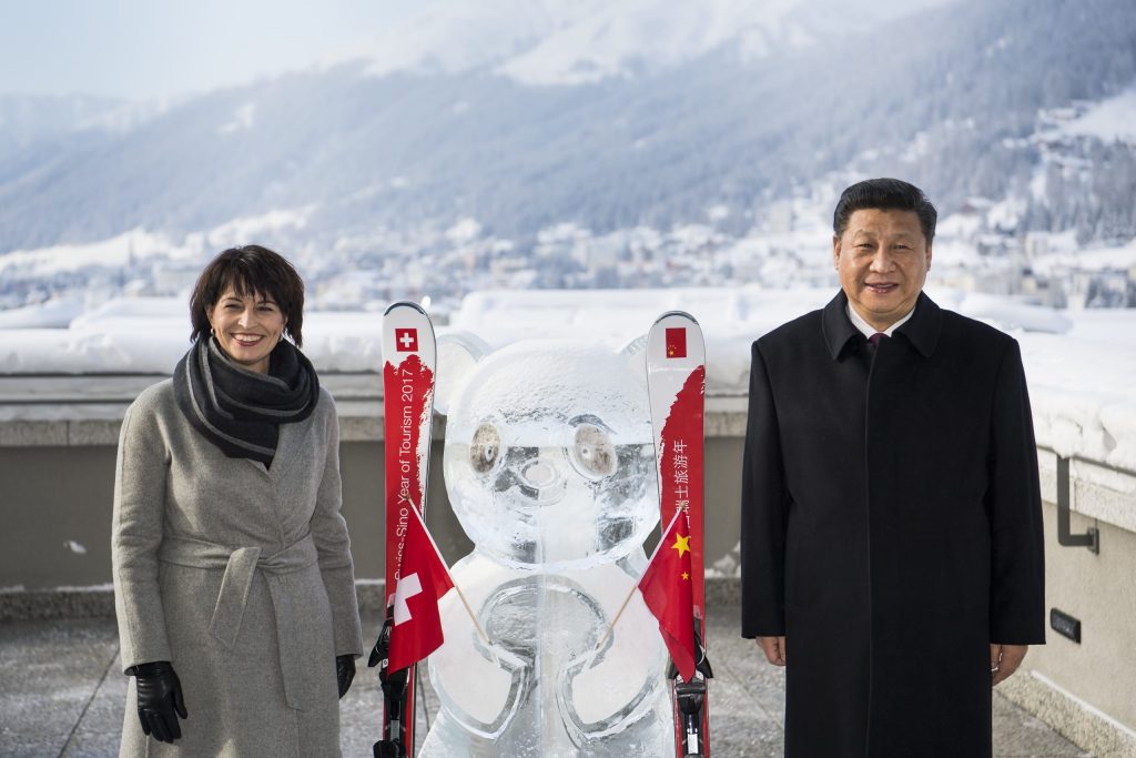 Doris Leuthard e Xi Jinping a Davos: un'intesa che promette buoni affari (Keystone)