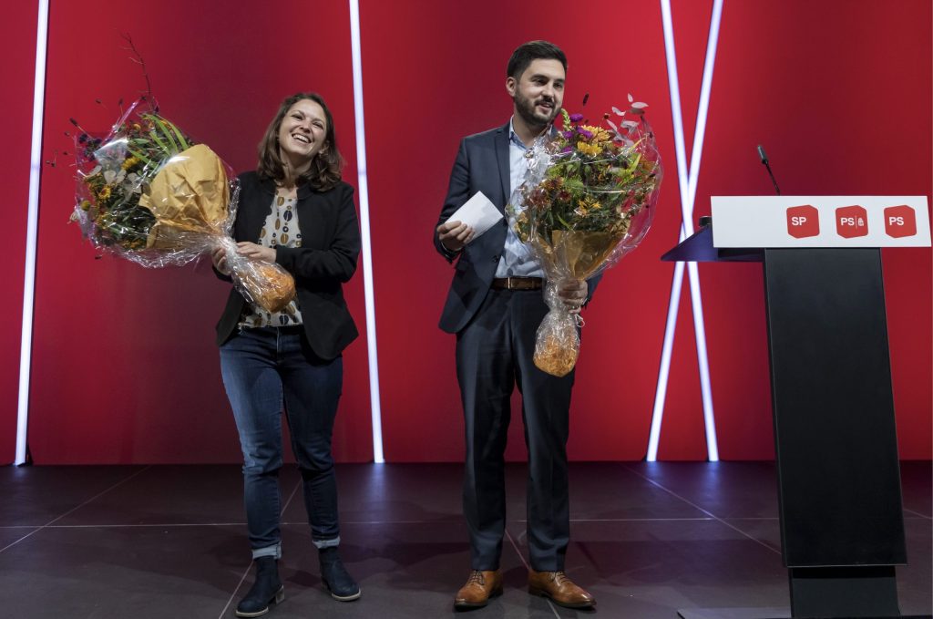 Mattea Meyer e Cédric Wermuth, il giorno dell’elezione a presidenti del PS, il 17 ottobre 2020. (Keystone)