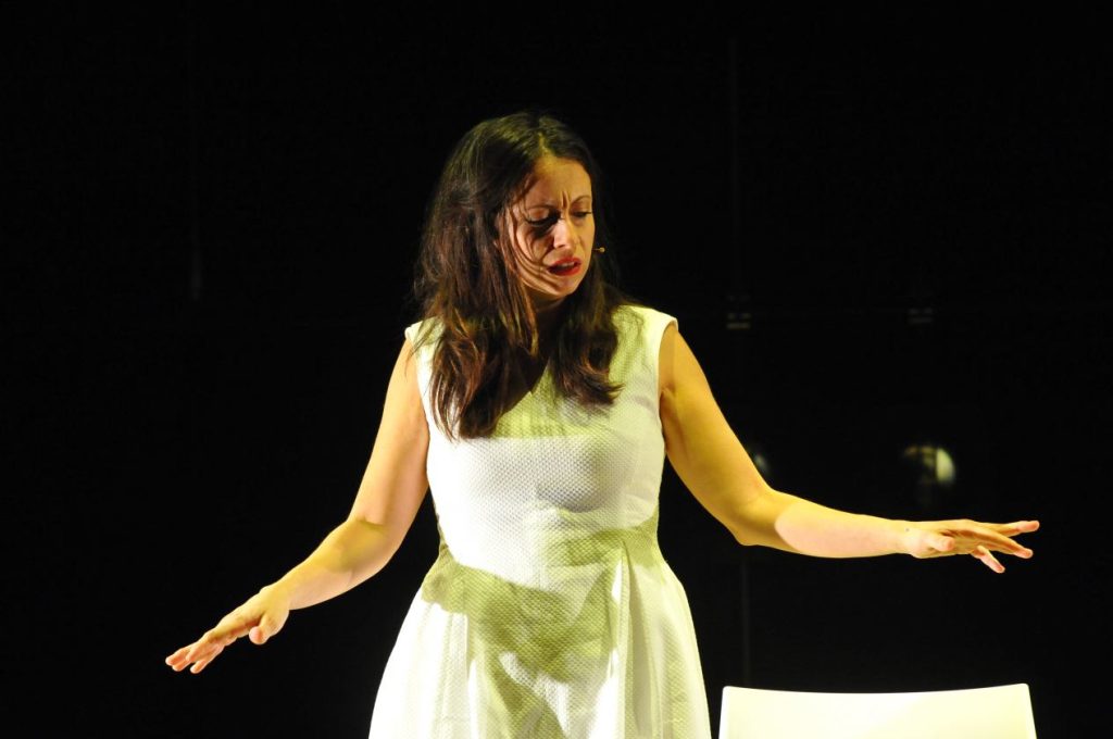 Margherita Saltamacchia è la protagonista de «Il dolore» (Teatro Sociale)
