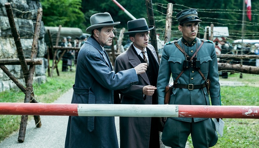 Max Hubacher e Stefan Kurt nei panni di Carl Frei e Johann Leutenegger (da sin.) (Copyright: SRF/Sava Hlavacek)