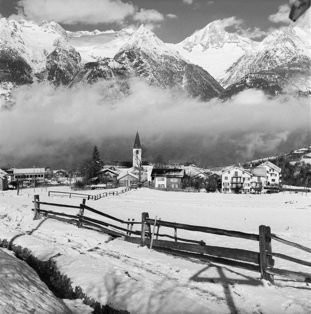 Unterbäch, villaggio vallesano poco sopra Raron, che ha fatto la Storia (Keystone)