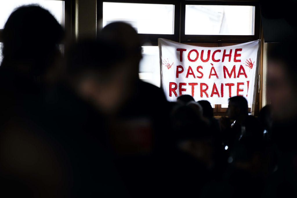 L’opposizione a una riduzione delle prestazioni è forte, nella popolazione; il Consiglio federale ne ha tenuto conto (Keystone)