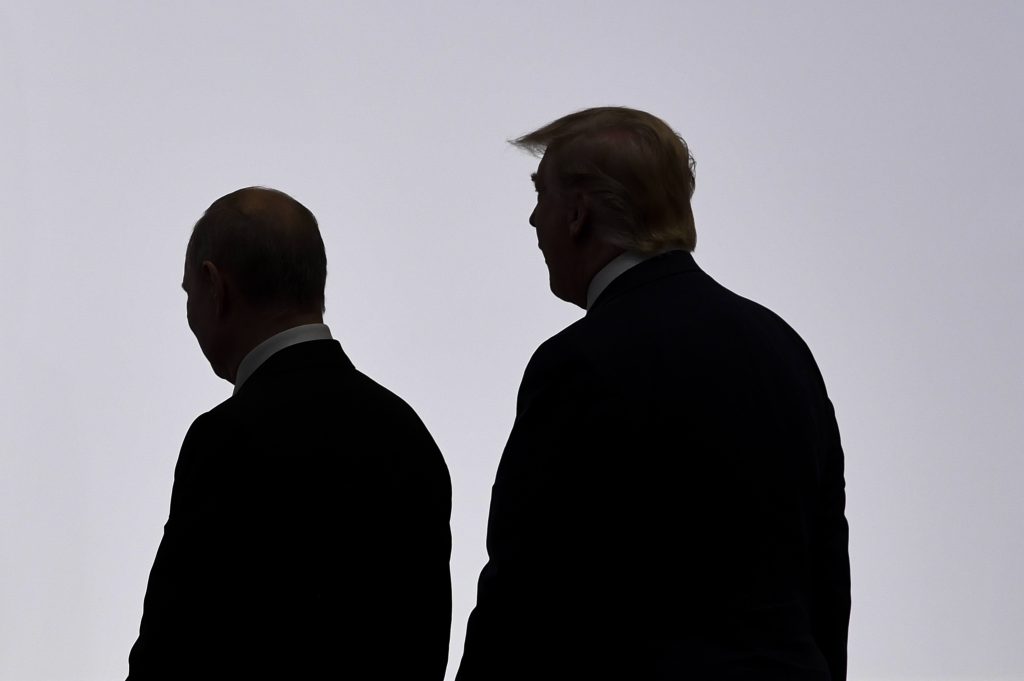 Il «Washington Post» ha rivelato che una telefonata tra Putin e Trump c’è stata (Keystone)