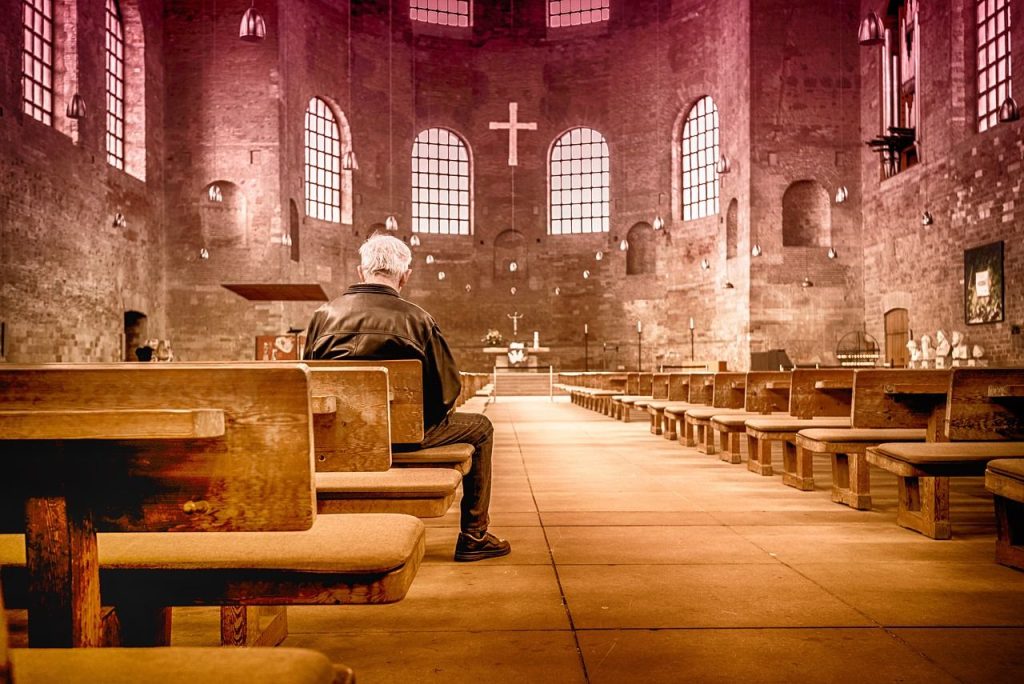 Meditazione, preghiera e pratiche che portano a trascendere la dimensione materiale della realtà attivano configurazioni neurali specifiche. (Pixabay)
