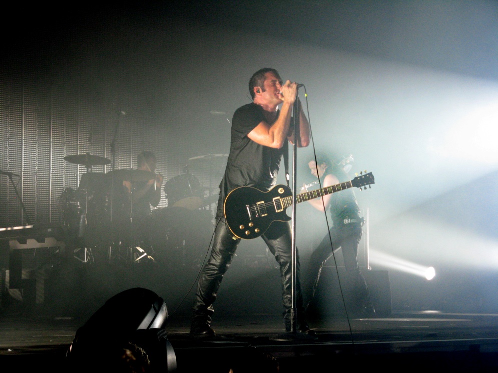 Trent Reznor in Venezuela Caracas, sullo sfondo i Nine Inch Nails (Ed Vill, CC BY 2.0)
