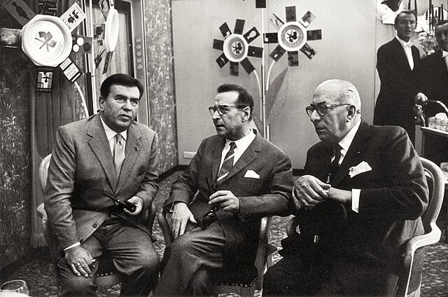 Gino Cervi, Georges Simenon e Arnoldo Mondadori (Wikipedia)
