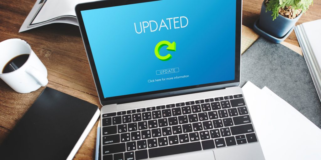 Aggiornare il proprio computer serve a mantenere gli standard di sicurezza basilari (Freepik.com)