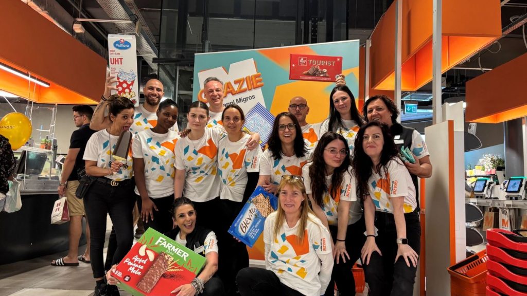 Il team che ha accolto i clienti nella filiale di Migros Lugano Centro