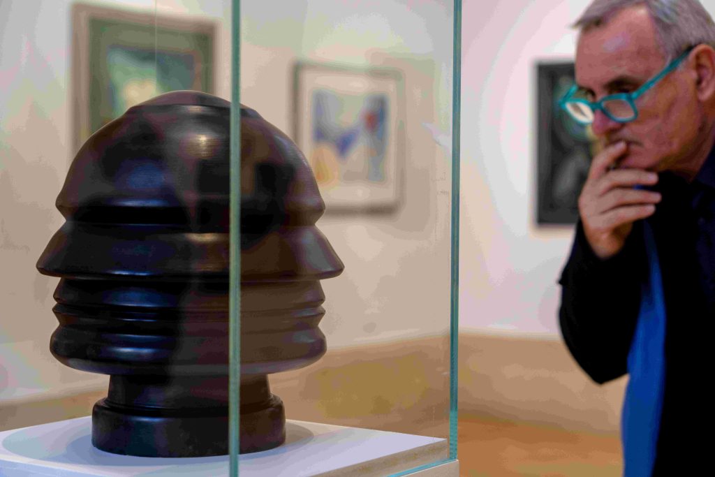 La scultura del 1933 di Renato Bertelli Testa di Mussolini (Profilo continuo) (Keystone)