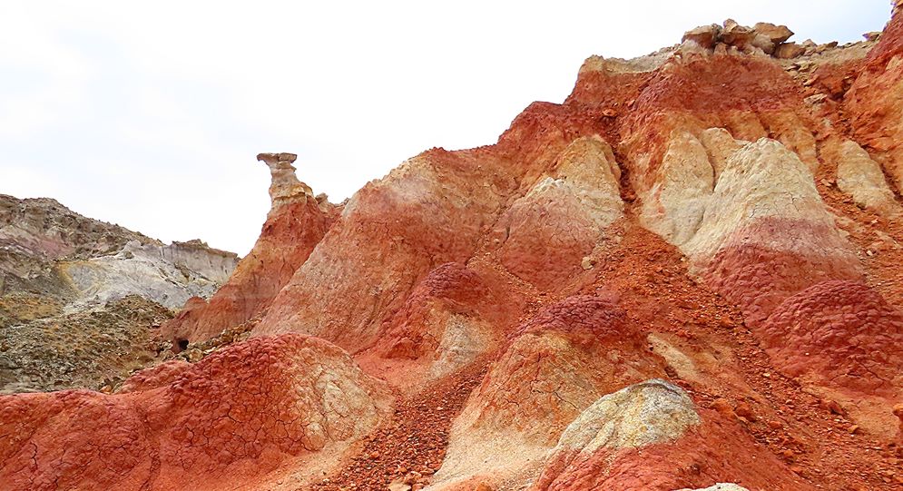 Rocce nella valle di Bozzhira