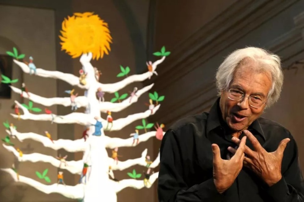 Giuliano Scabia.
